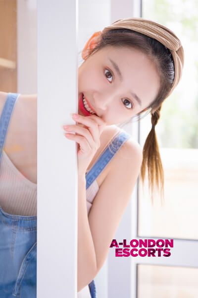 Zoe Escort London