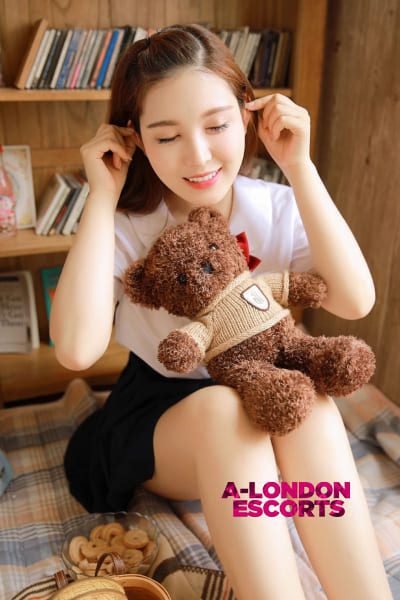 Gloria Escort London