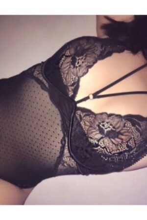 closeup of Inverness escort