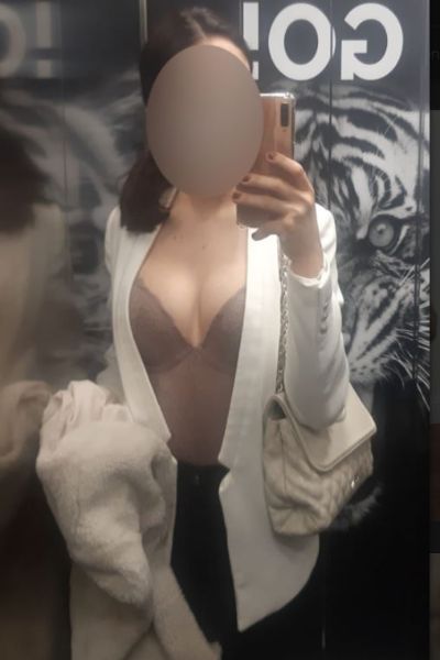 Maxine Escort Carlisle