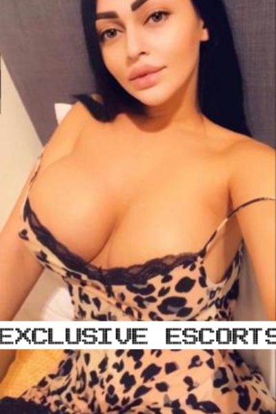 Melya Escort London