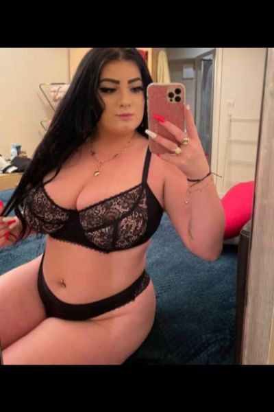 Alesia Escort Derby