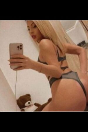 blonde Plymouth escort taking a selfie