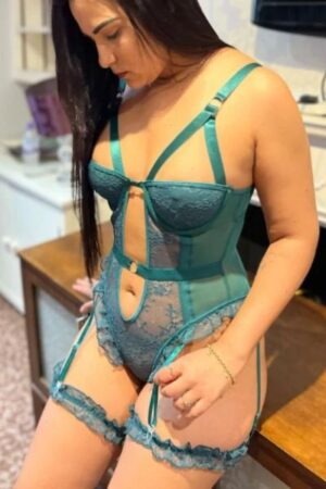Reading escort in green strappy lingerie
