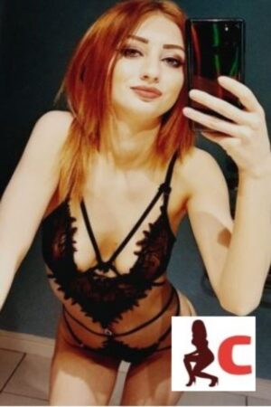 red headed Louth escort taking a selfie