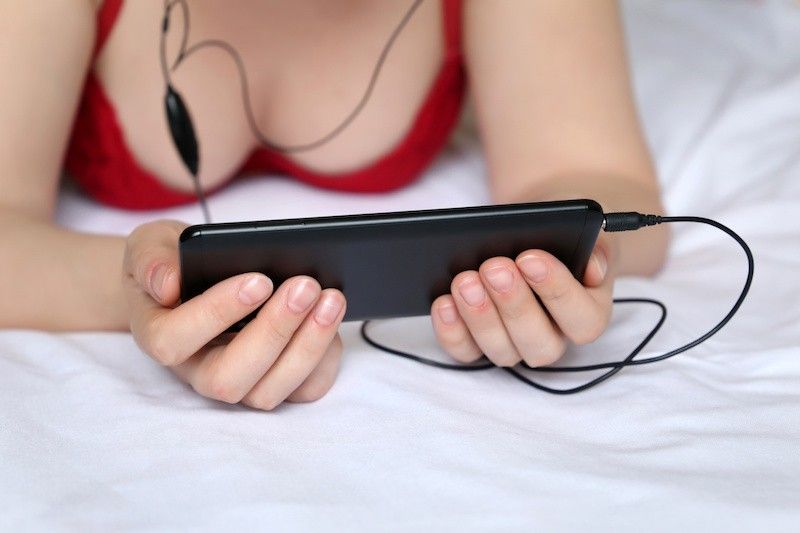 mobile and cleavage