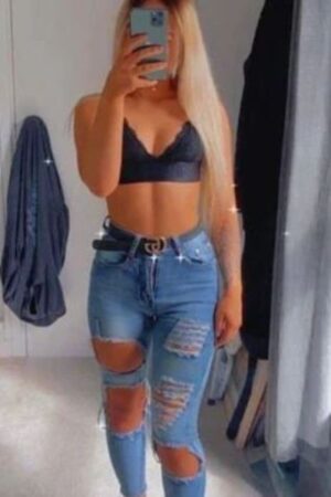 Sexy Sunderland escort in ripped jeans