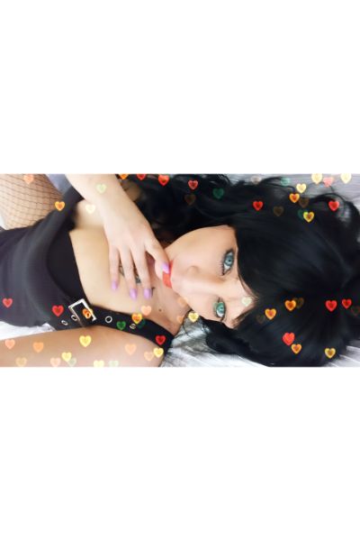Busty English Jade Escort Luton