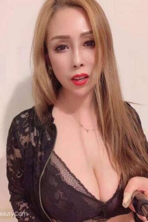 Sexy Asian Leicester escort