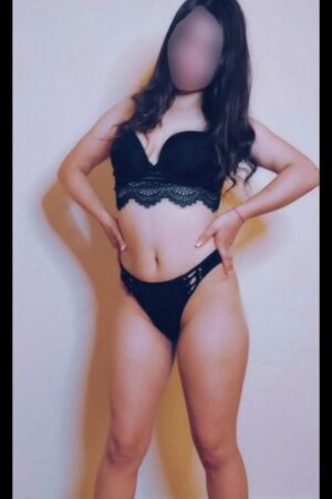brunette Birmingham escort