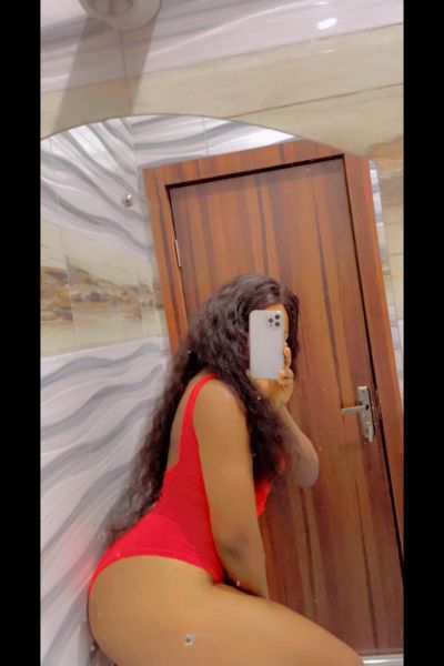 Shelly Escort Liverpool