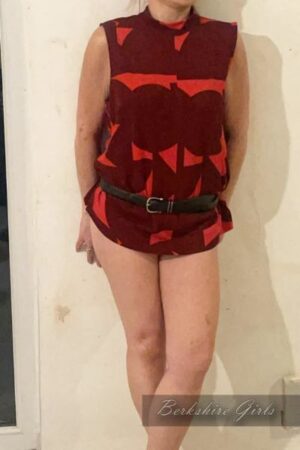 Randi British Surrey Escort