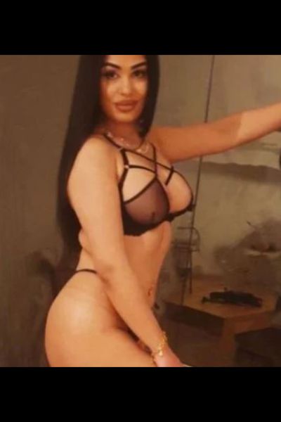 Daria Escort Bolton