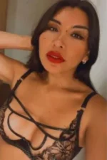 LUCY TS B23 Escort in fashionable underwear