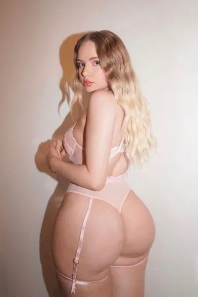 Casdoll Escort Cork