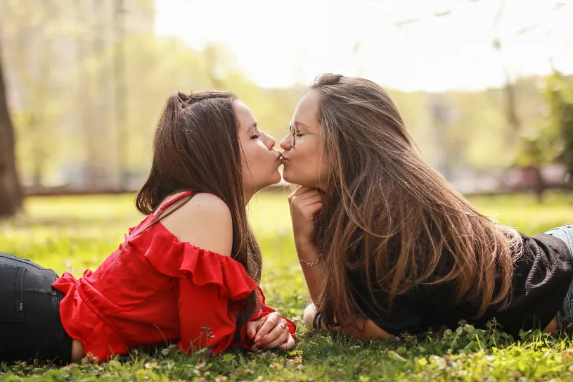lesbian couple