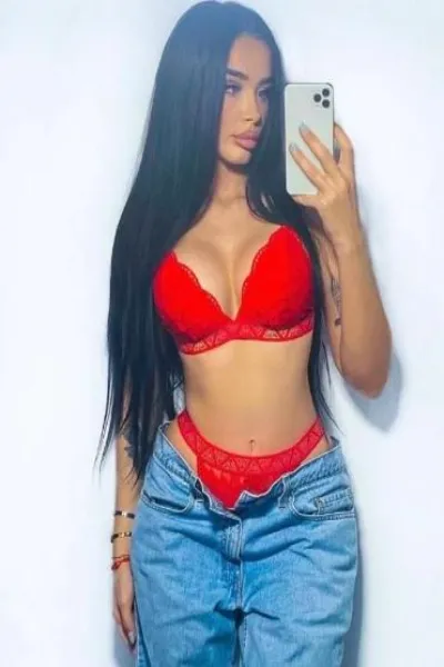 Anissa Escort Winchester