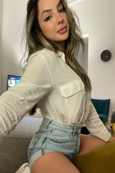 Sabrina Rios TS in jean shorts