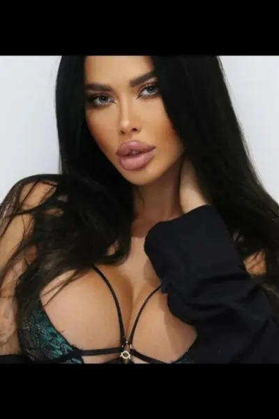 Daria Escort Edinburgh