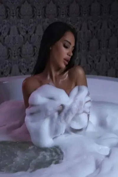Cleo Escort Motherwell