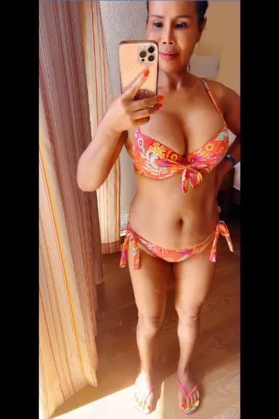 Oriental Mala Escort London