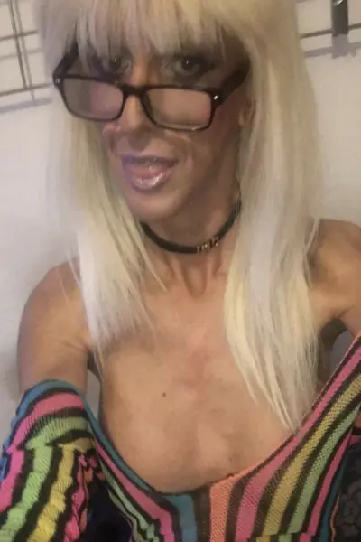 Sammi Valentine TS in stripy top