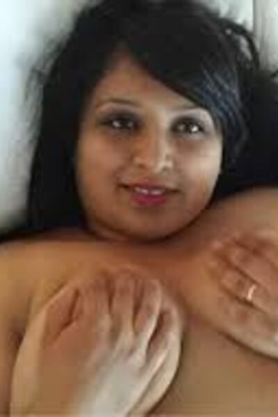 Raima Escort London