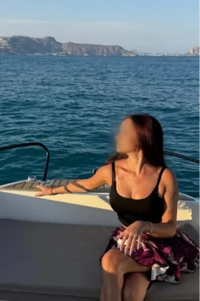 Lena Escort Surrey