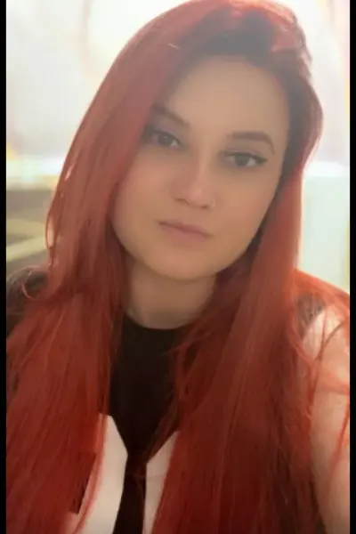 Swindon Escort with dyed red hair