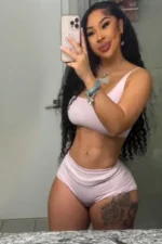 Sexy curvy African escort in lilac underwear