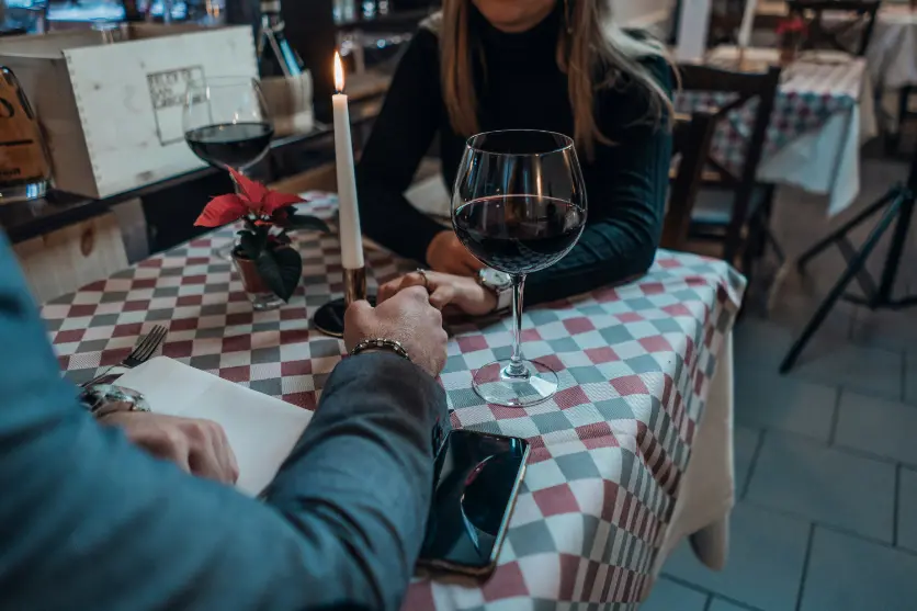 A couple on a candlelit date